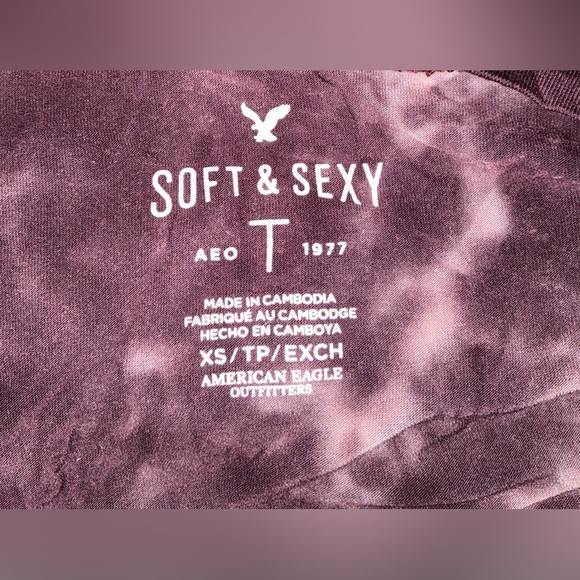 American Eagle Soft & Sexy Woman's Purple Tie Dye V-Neck R-Shirt - Picture 9 of 10
